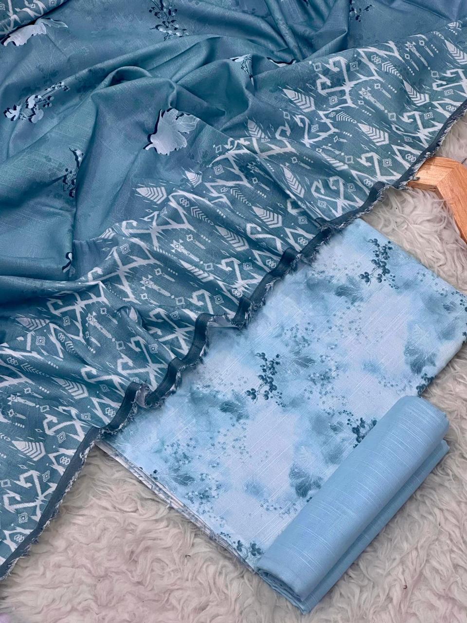 🌟 ALKARAM Khaddar 3-Piece Printed Suit